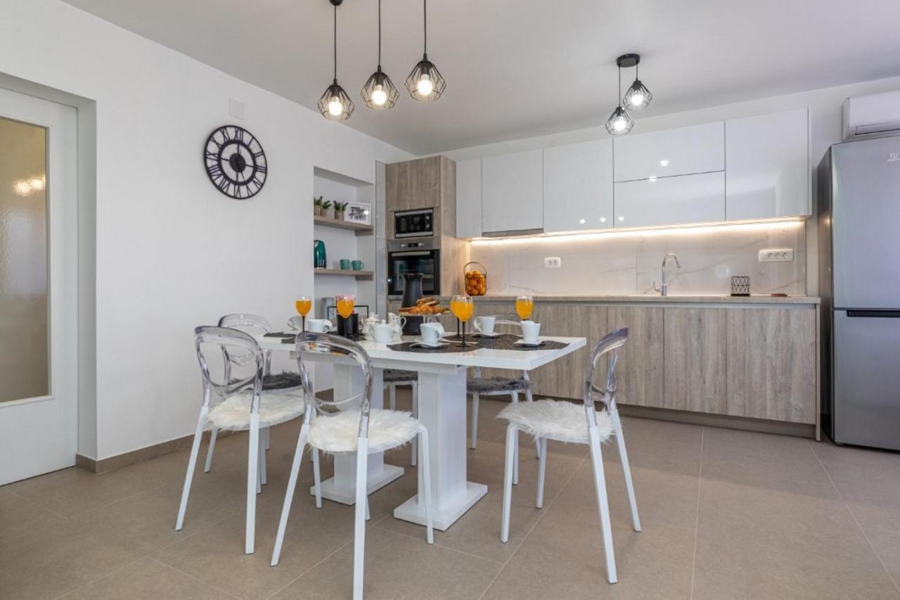 Apartman Grzetic Šilo Εξωτερικό φωτογραφία